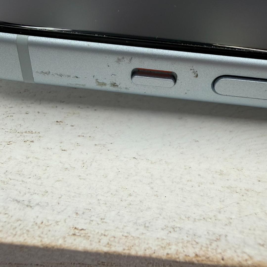 iPhone15 128GB ブルー 332