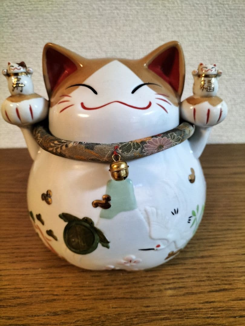 猫舎　招き猫　貯金箱　陶器　置物　最終値下げ