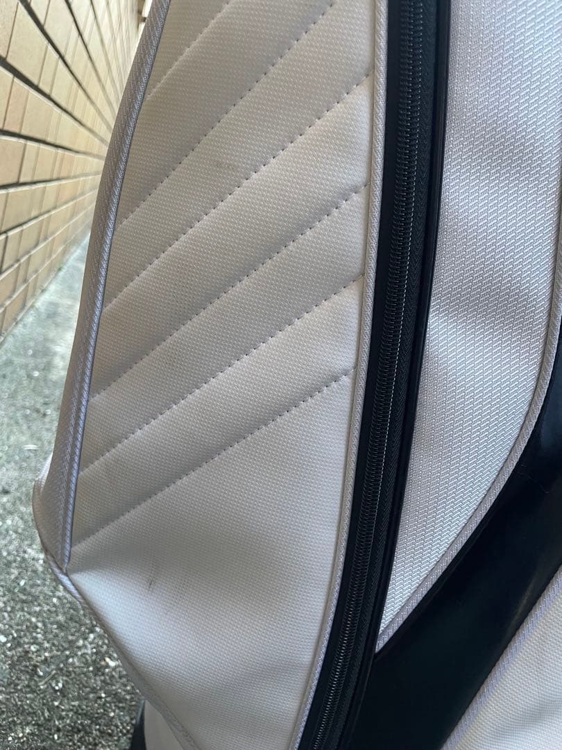 【-1000円値下げ中】早い者勝ちadidasキャディバッグ送料込／即郵送可能