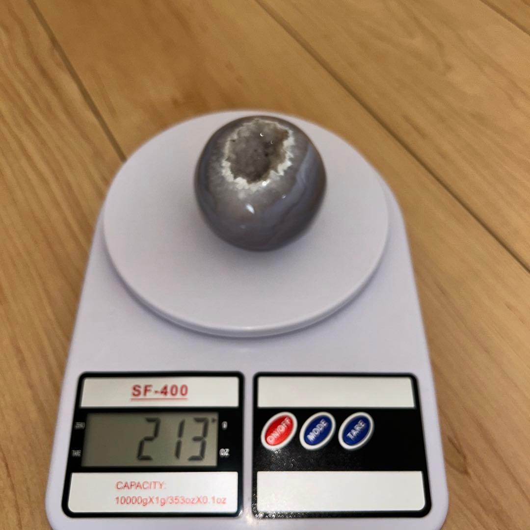 瑪瑙 スフィア 結晶 笑い口 213g 55.2ミリ