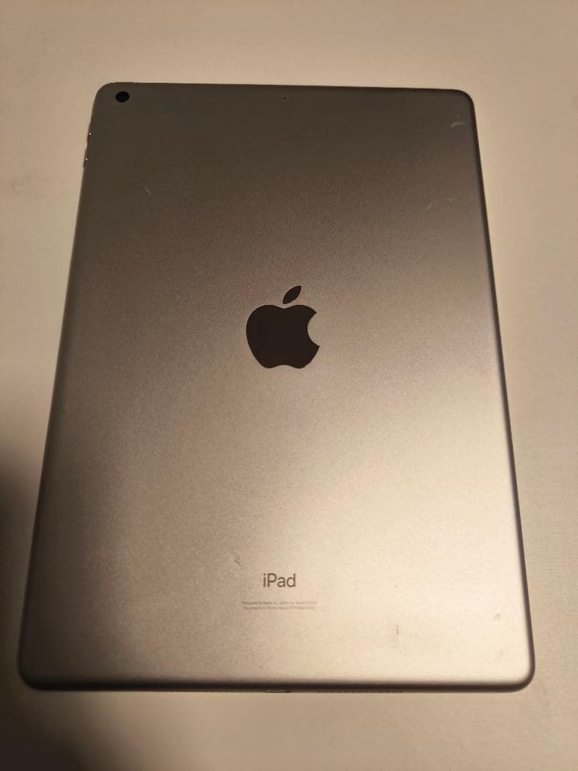 Apple iPad 第8世代Wi-Fiモデル32GB 箱付き