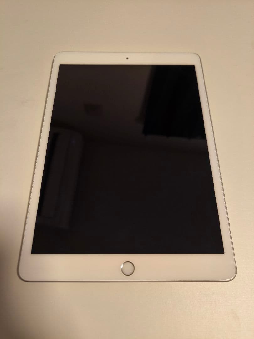 Apple iPad 第8世代Wi-Fiモデル32GB 箱付き