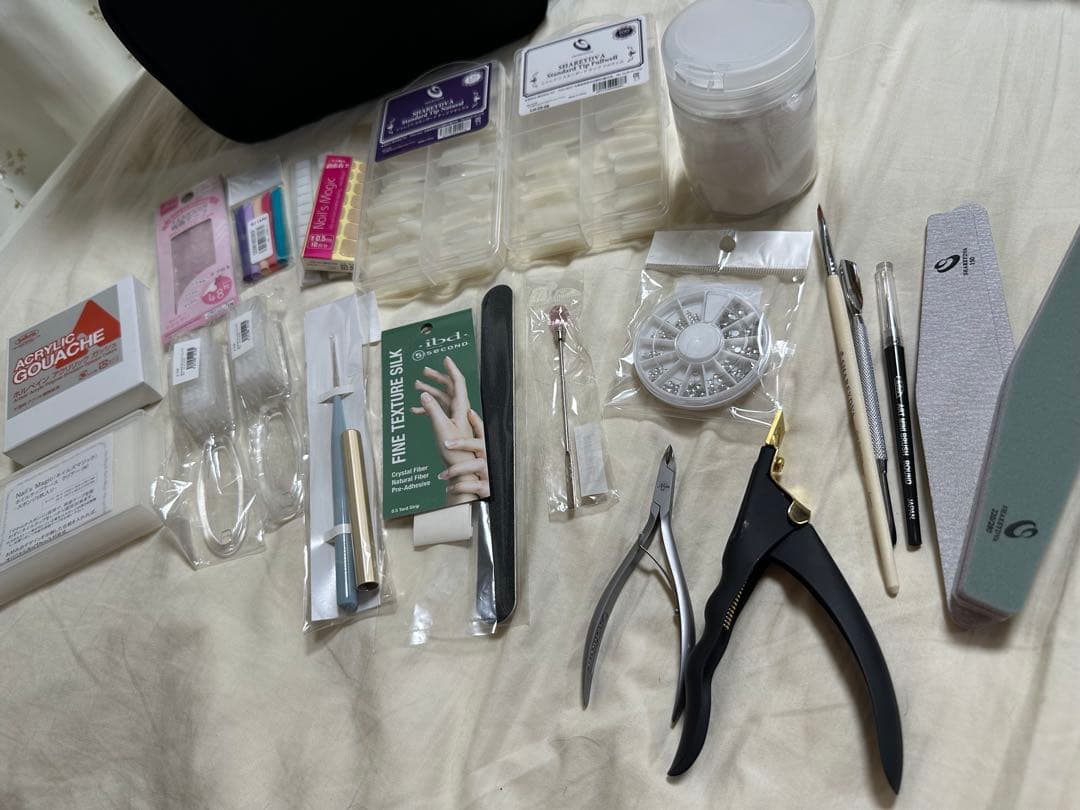 ネイルアート用品セット ブラック収納バッグ付き