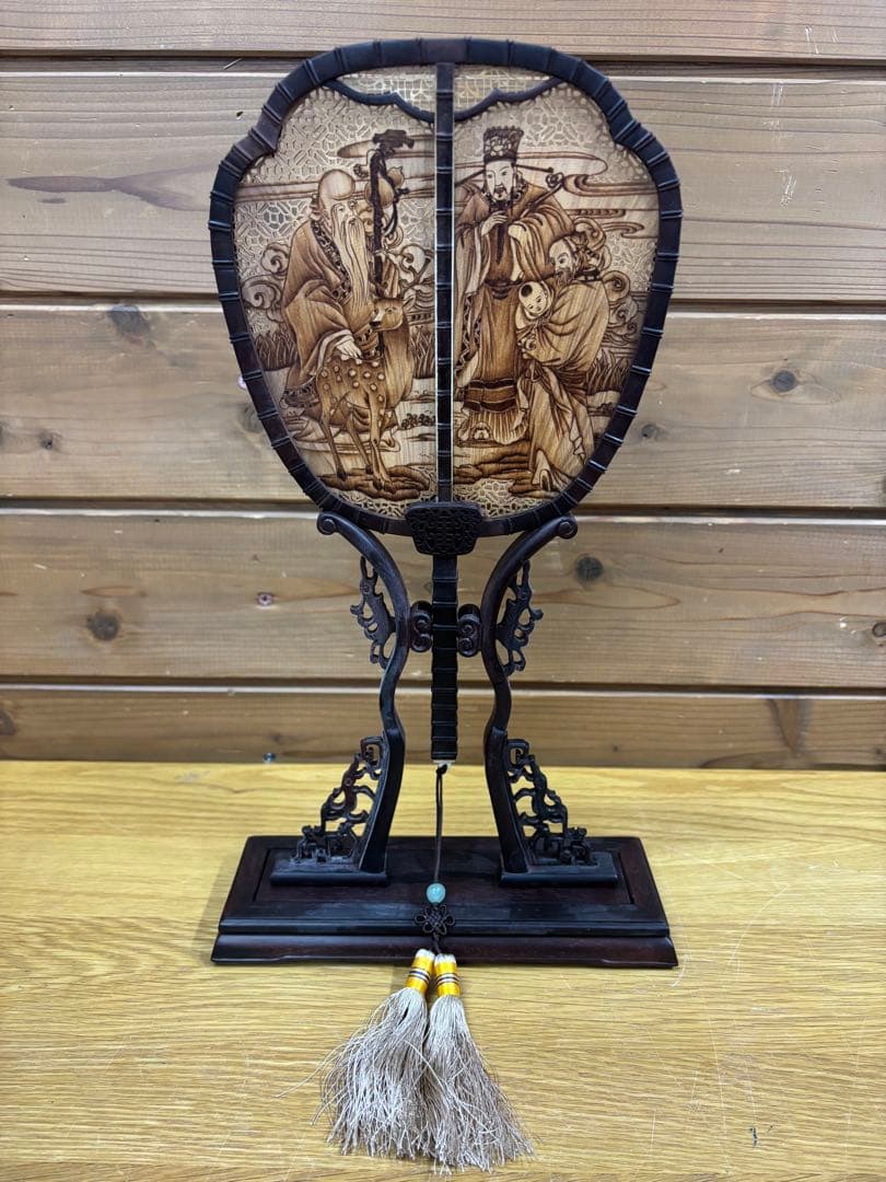 中国美術 唐木造 白檀透彫刻 翡翠 軍配型硯屏 団扇　唐物