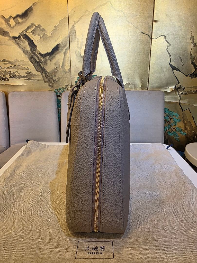 未使用　大峽製鞄　ゲント・ピッコラ　スリムキャリーオール