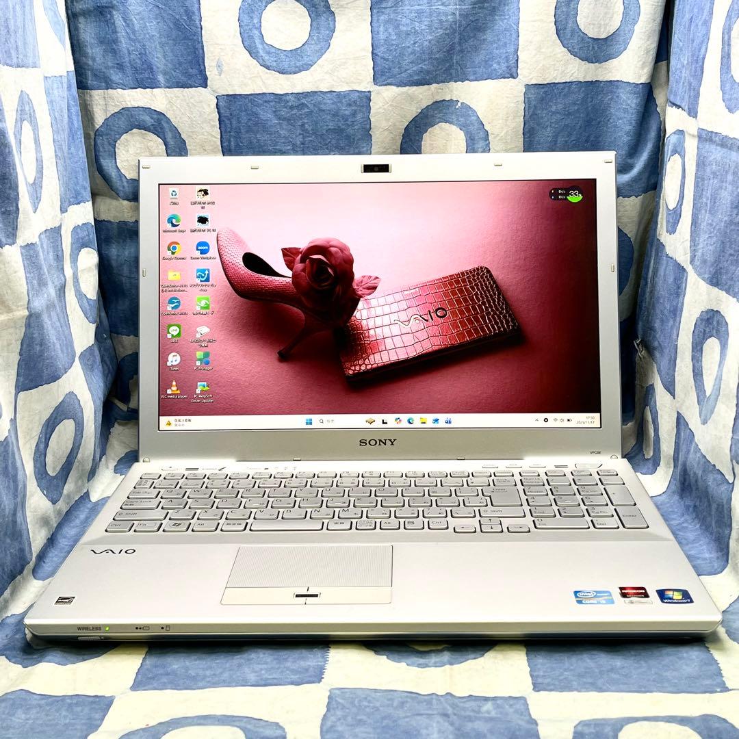 人気VAIO♡快適SSD☆i5☆美しいシルバーPC♪カメラ！Windows11
