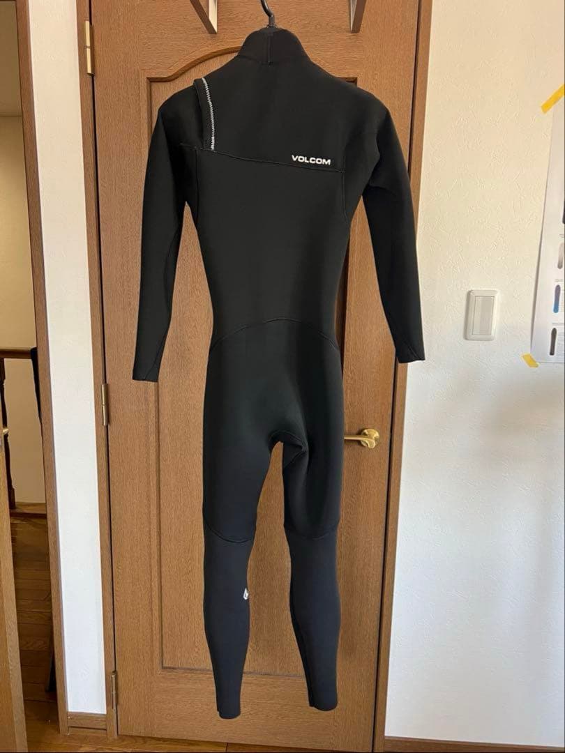 volcom ボルコムウエットスーツ　ジャーフル 2mm