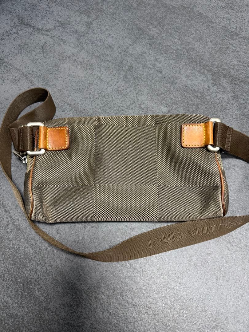 断*中様 LOUIS VUITTON ヴィトンボディバッグ ダミエジュアン アク