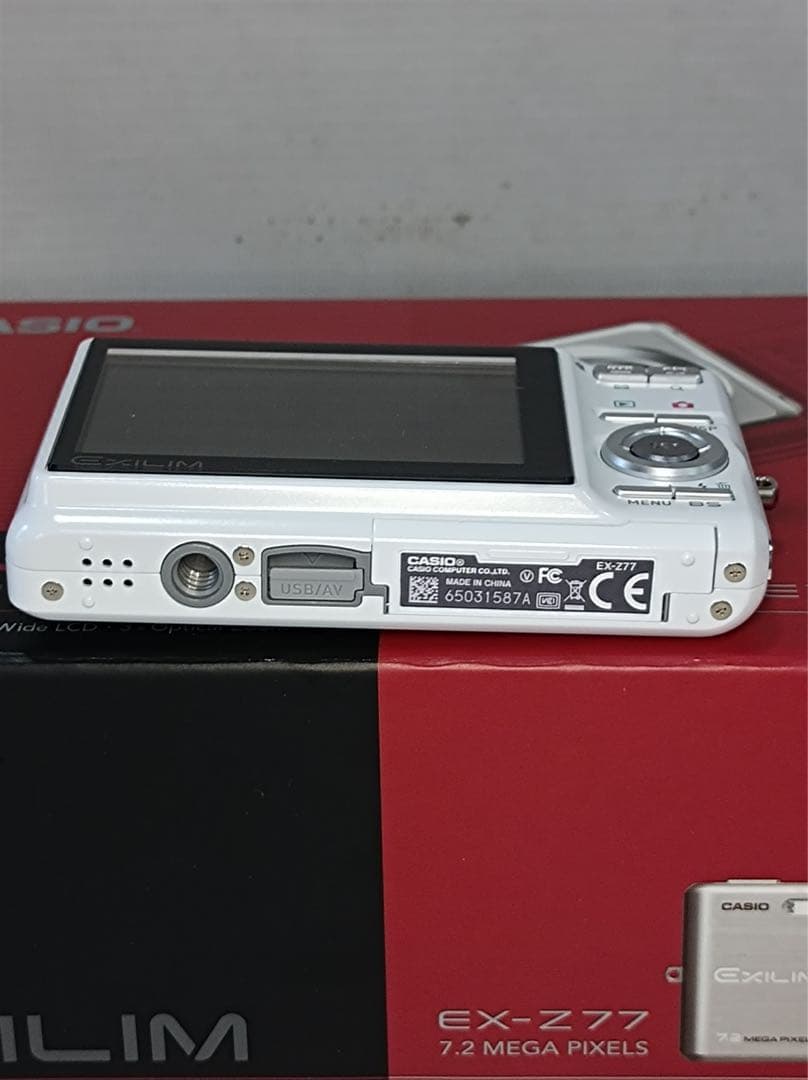 八6291【未使用品】CASIO デジタルカメラ EXILM EX-Z77