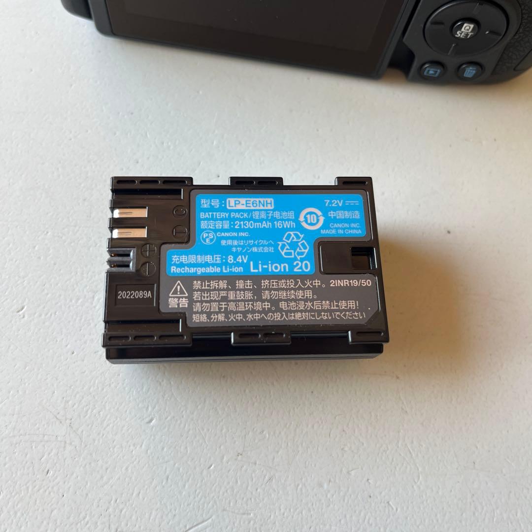 【美品】Canon EOS R7 ミラーレス一眼 本体