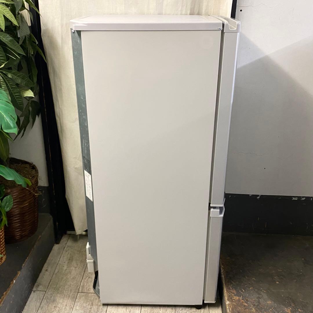 もも*⋆！ラウンドカットでシンプルにカッコいい！2ドア冷凍冷蔵庫146L