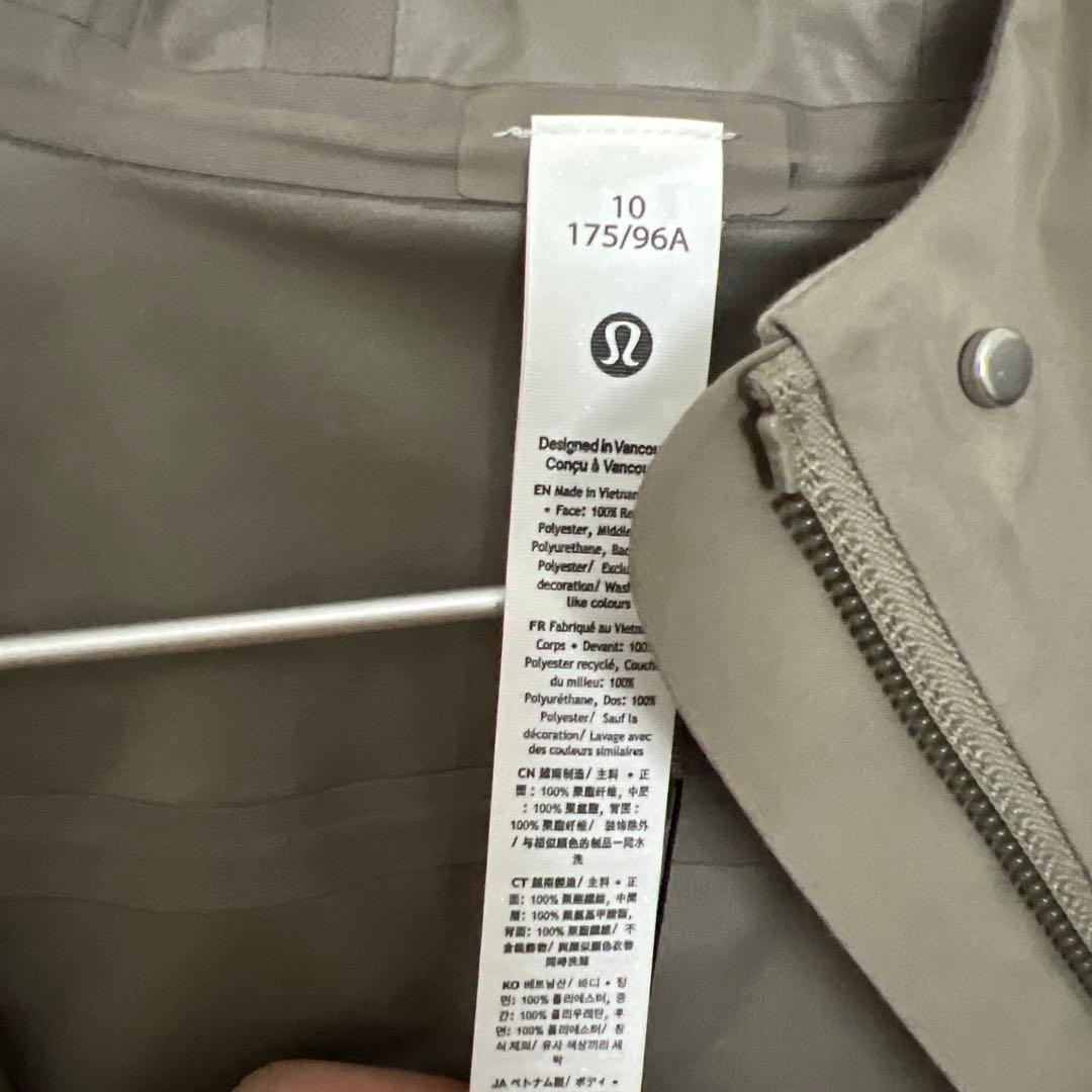 Lululemon ウィンドブレーカー カーキ　サイズ10