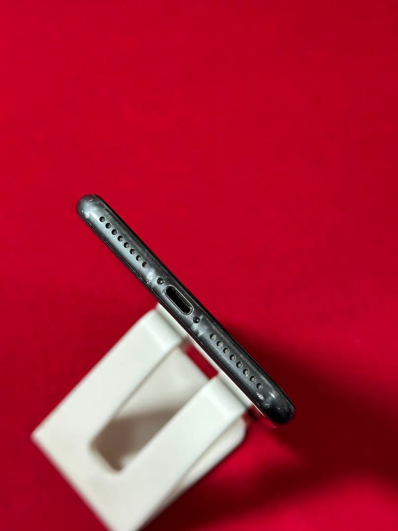 【9165】iPhone 8plusスペースグレイ 256GB simフリー