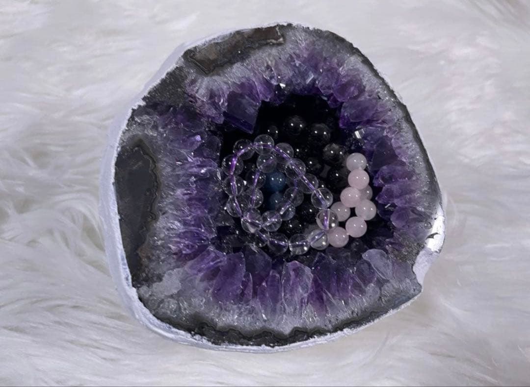 アメジストドーム　色濃い