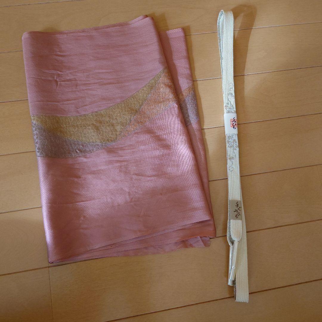 【美品】色無地フルセット　一つ紋　草花地紋　乾鮭色　正絹　袷　唐織六通袋帯