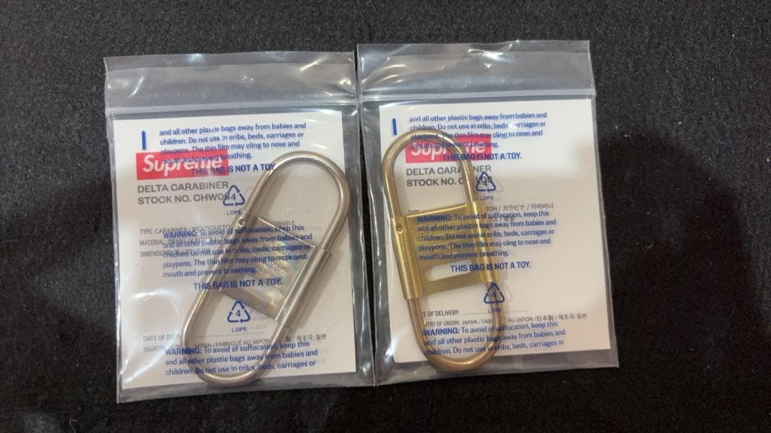 で*ー様 Supreme CDW Delta Carabiner Brass s