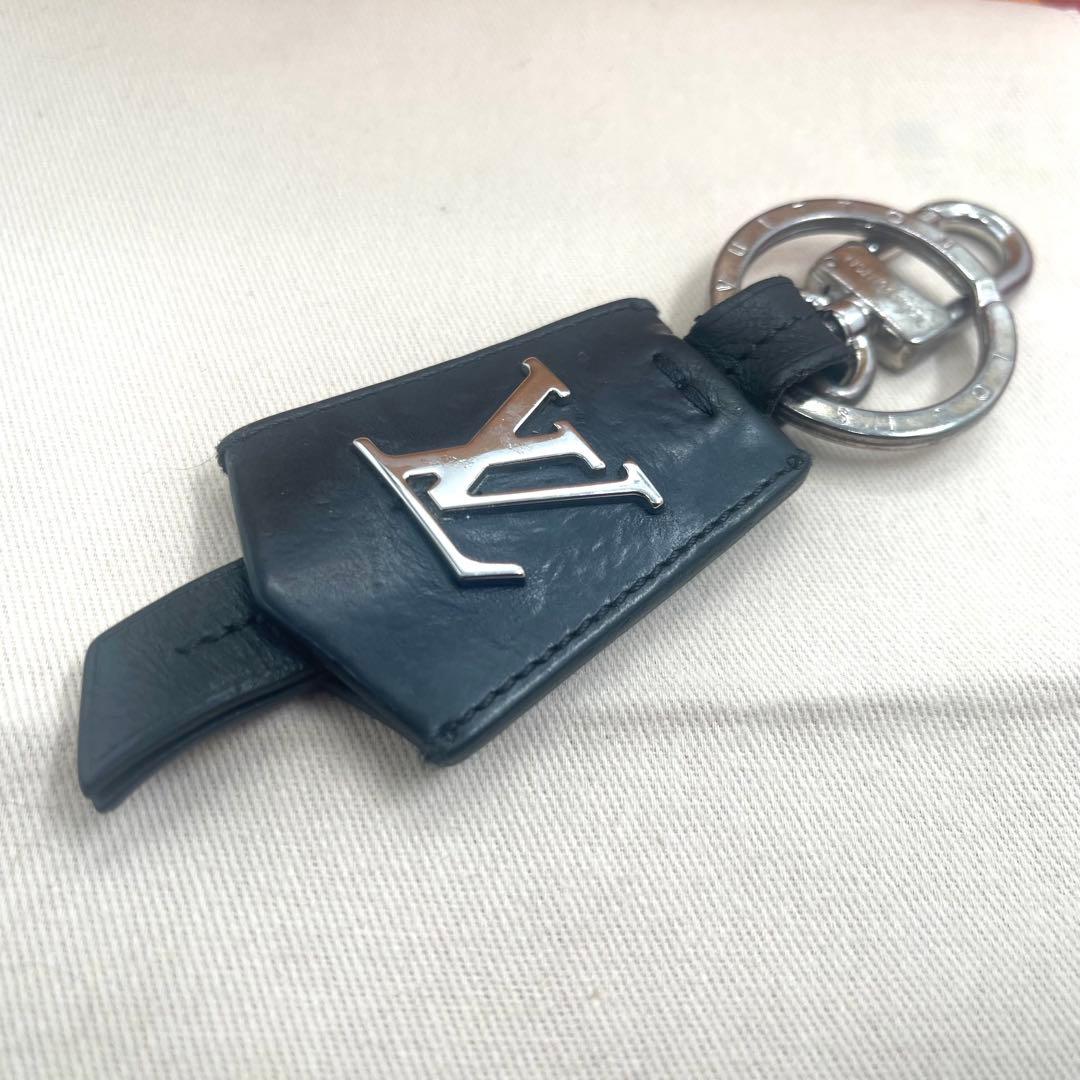 ルイヴィトン キーホルダー キーリング クロッシュ クレ チャーム　866