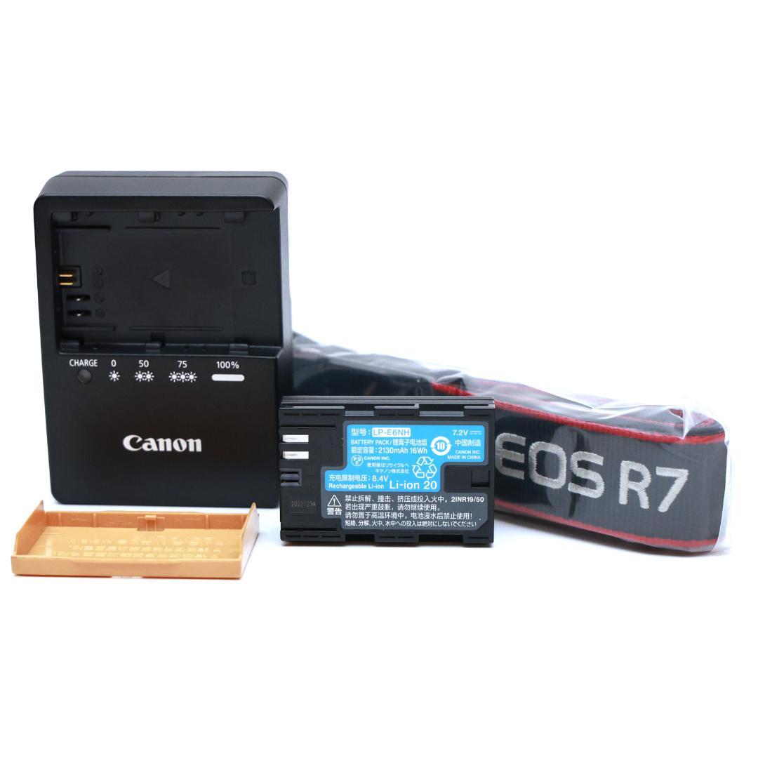 ★付属品完備★ キヤノン EOS R7 ボディ ミラーレス一眼