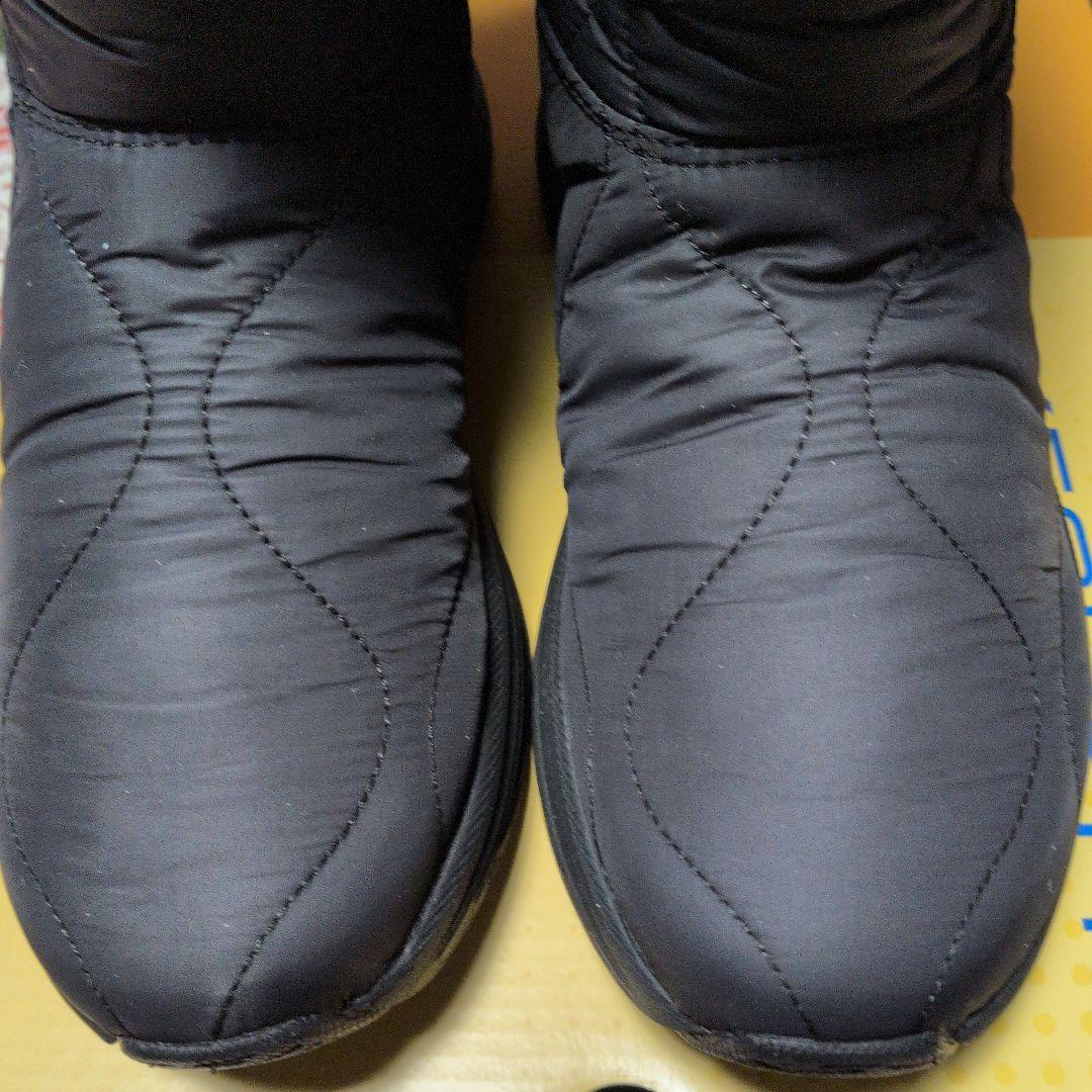こちらは専用です。 スケッチャーズ ファー付き厚底ショートブーツ 黒24.5