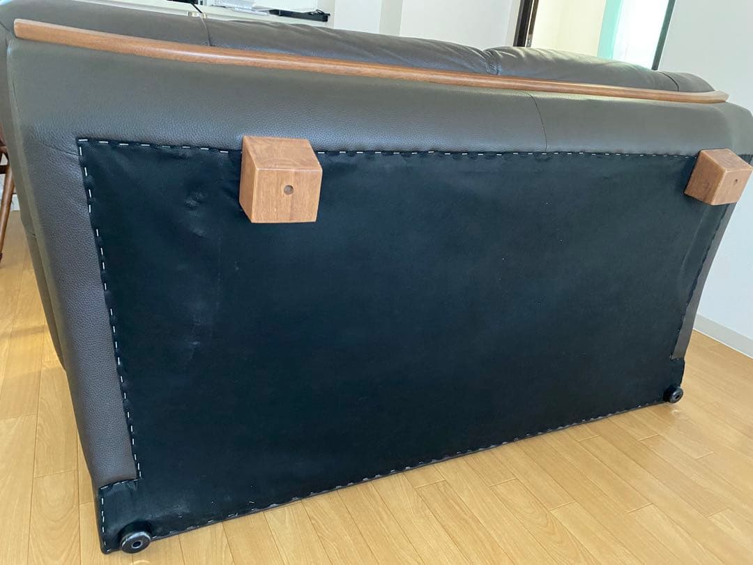 革ソファ　2.5人掛け シボ加工　茶色　日本製　ソファー　ブラウス　牛革