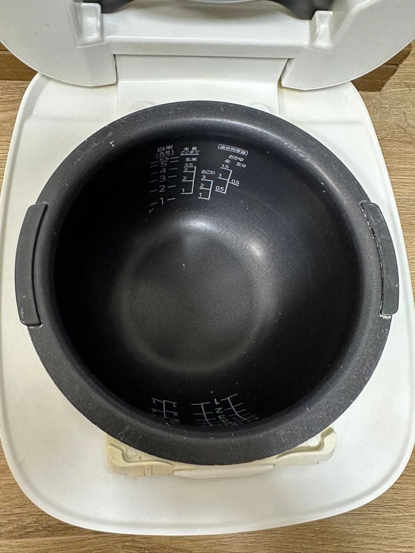 TIGER 圧力IH炊飯ジャー JPB-R100 5.5合炊き 2016年製