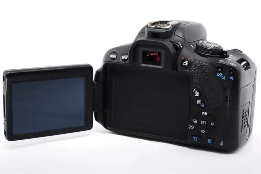 タッチパネル✨回転液晶✨Canon Kiss X7i✨高性能一眼レフ✨