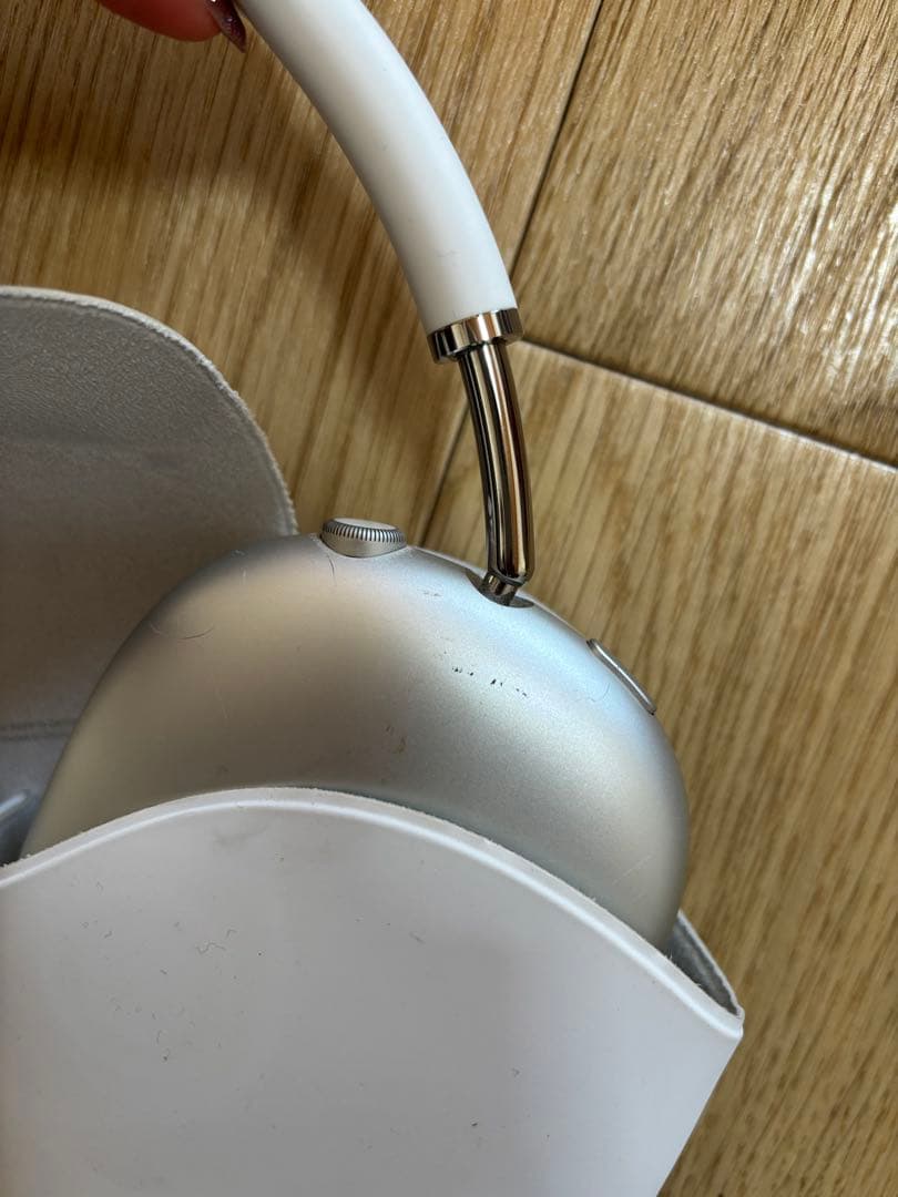 Apple AirPods Max 初期世代