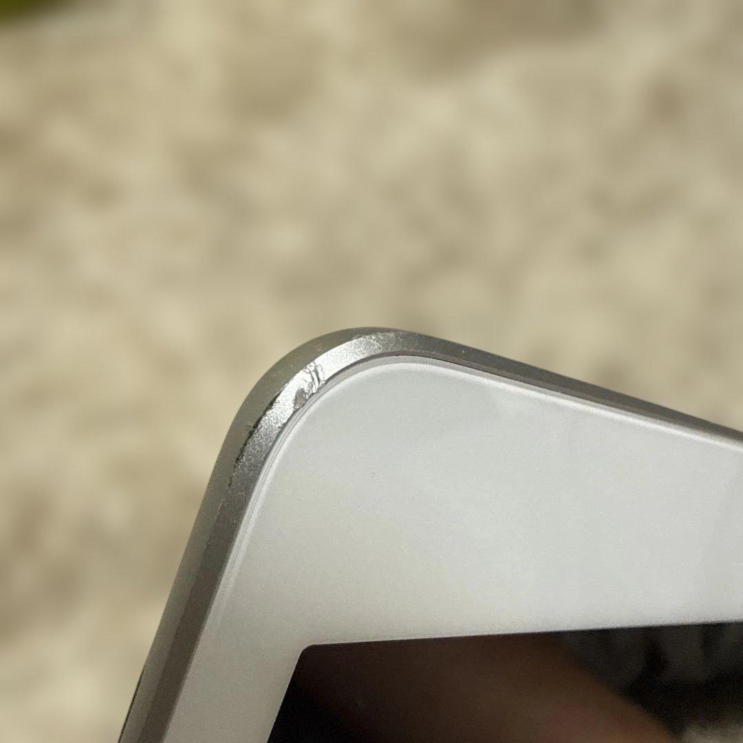 Apple iPad第7世代 セルラー版32GB A2198 シルバー