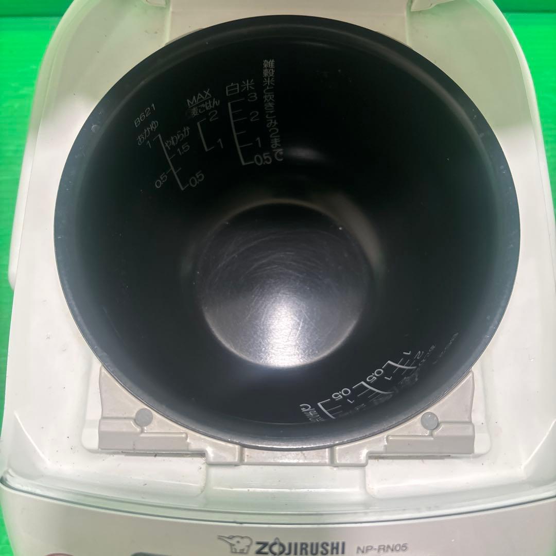 Zojirushi 圧力IH 炊飯器NP-RN05