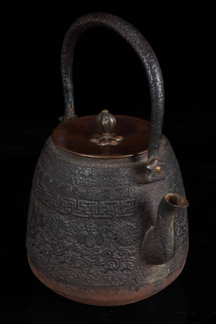 時代鉄瓶【大日本御釜師 堀政五郎（浄親）】菊桐紋鉄瓶 共箱 茶道具 骨董 古美術