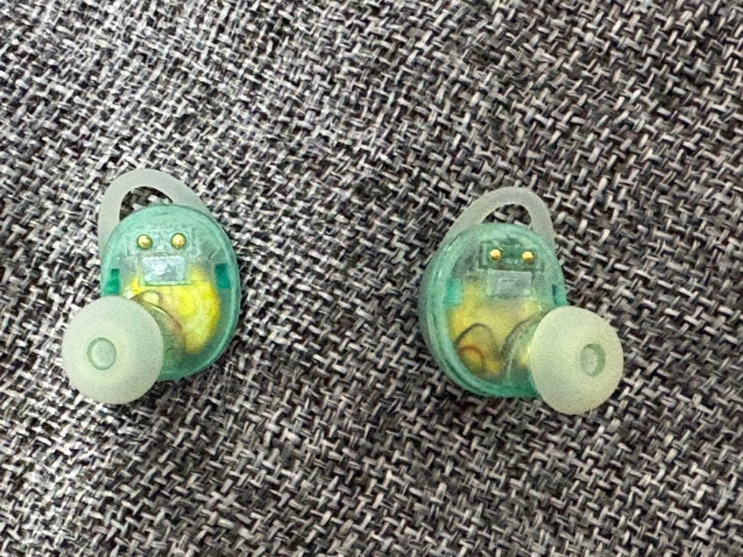 ホロライブ 星街すいせい　コラボワイヤレスイヤホン＋アクリルスタンド3種