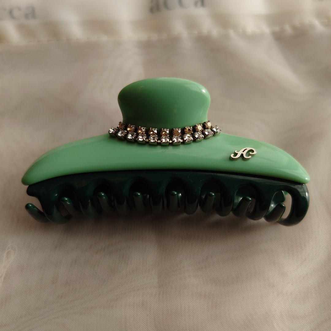 acca☆グリーンのストーン付きヘアクリップ♪ダブルコラーナ