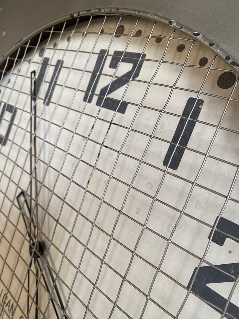 掛時計　ヴィンテージ　特大掛時計　鉄製　メッシュ