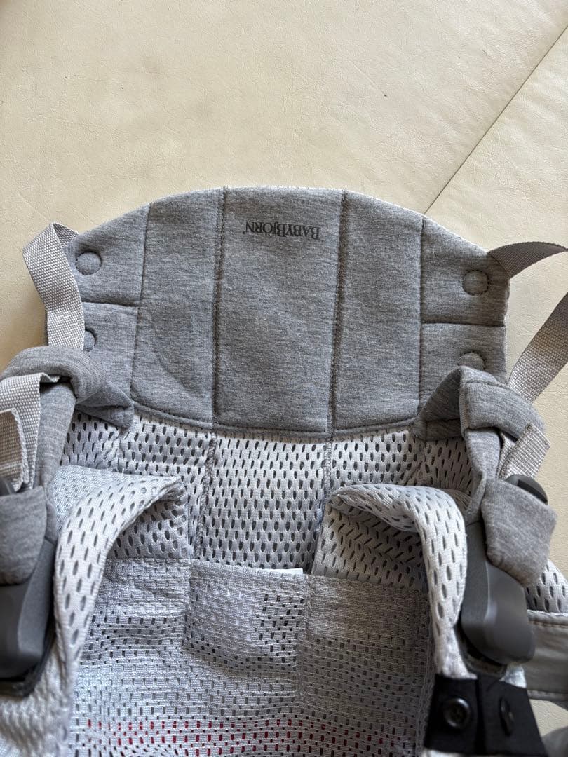 ベビービョルン　ハーモニー　別売りヘッドカバー付