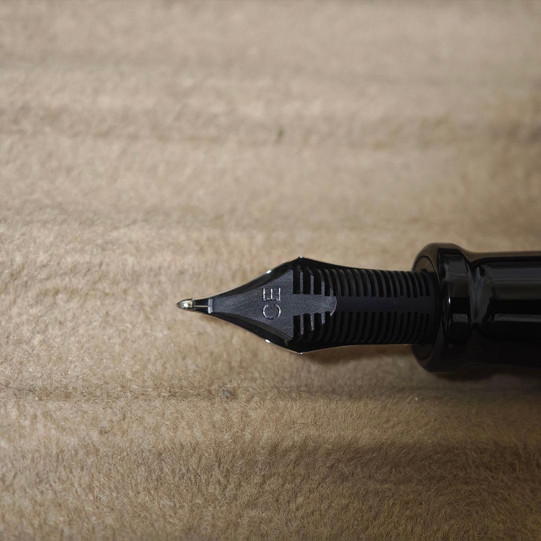 アウロラ オプティマ 限定365 ビアンカ Goccia CEニブ