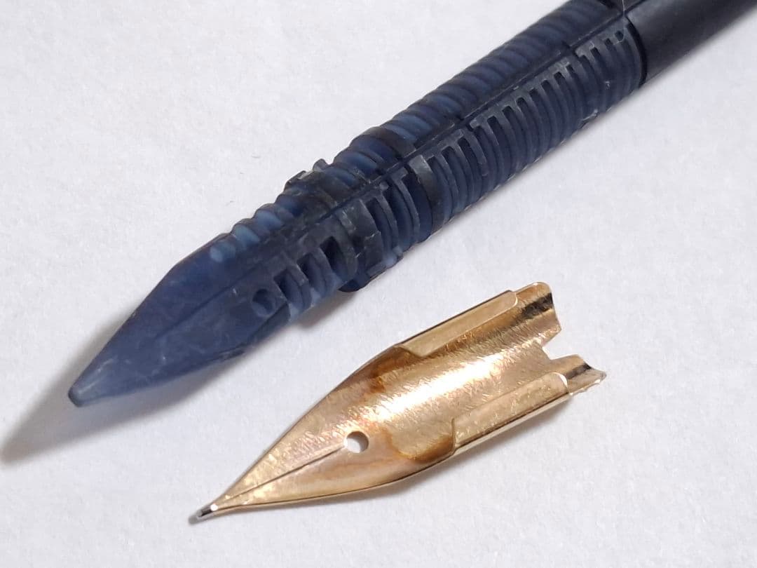 未使用　renoma PARIS レノマ　万年筆　ロジウム仕上げ　14K　細字