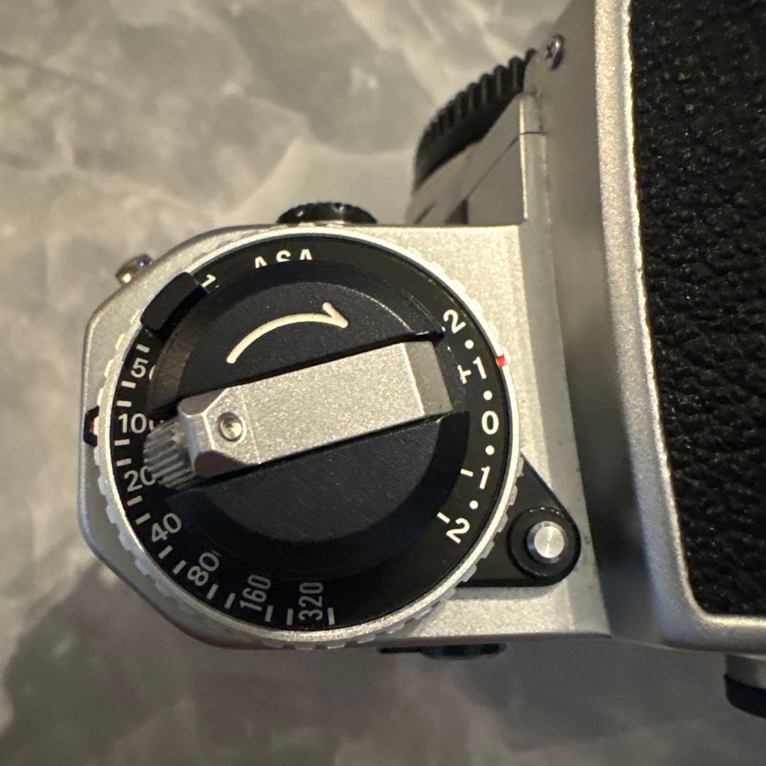 Nikon FE本体＋【おまけ】ピークデザイン バンドストラップ