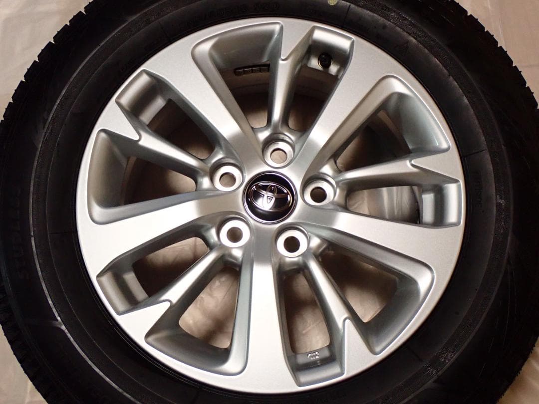 ヤリスクロス 純正 16インチ スタッドレスタイヤ 4本・60系プリウス使用可