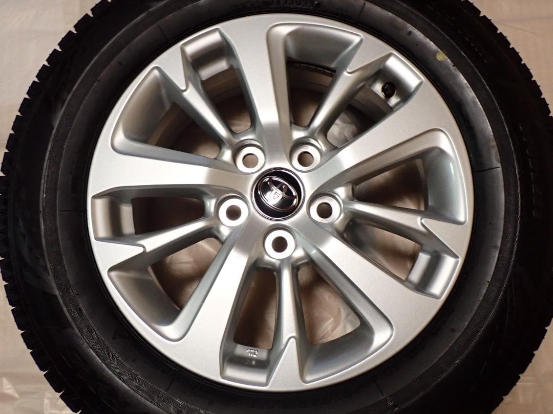 ヤリスクロス 純正 16インチ スタッドレスタイヤ 4本・60系プリウス使用可