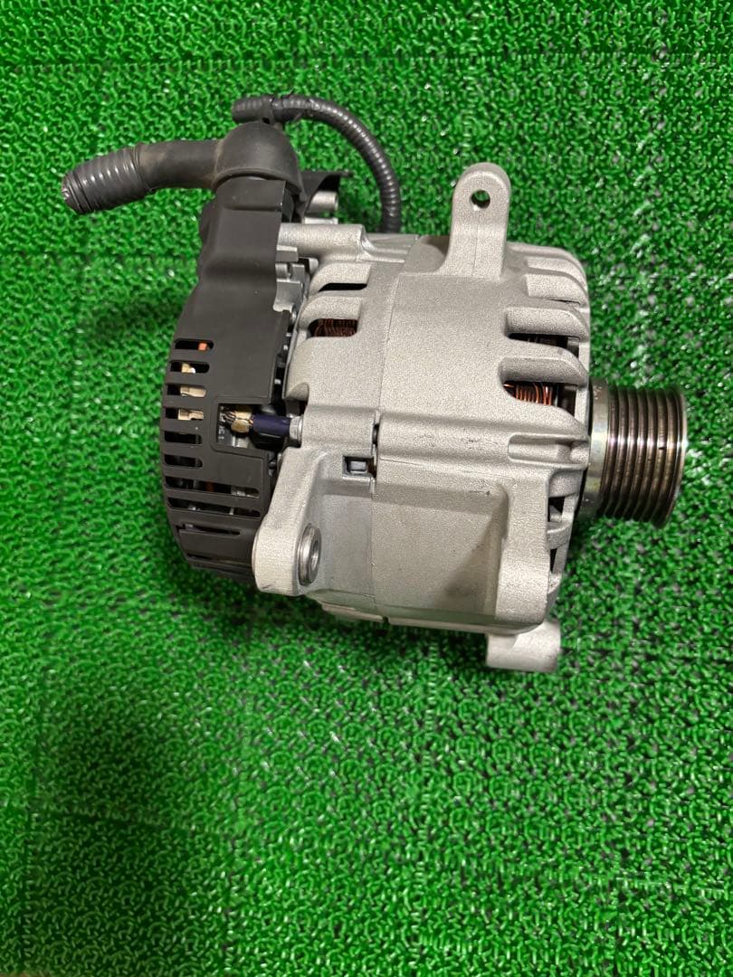 日産 セレナ HFC26 オルタネーター 発電機 ダイナモ ヴァレオ