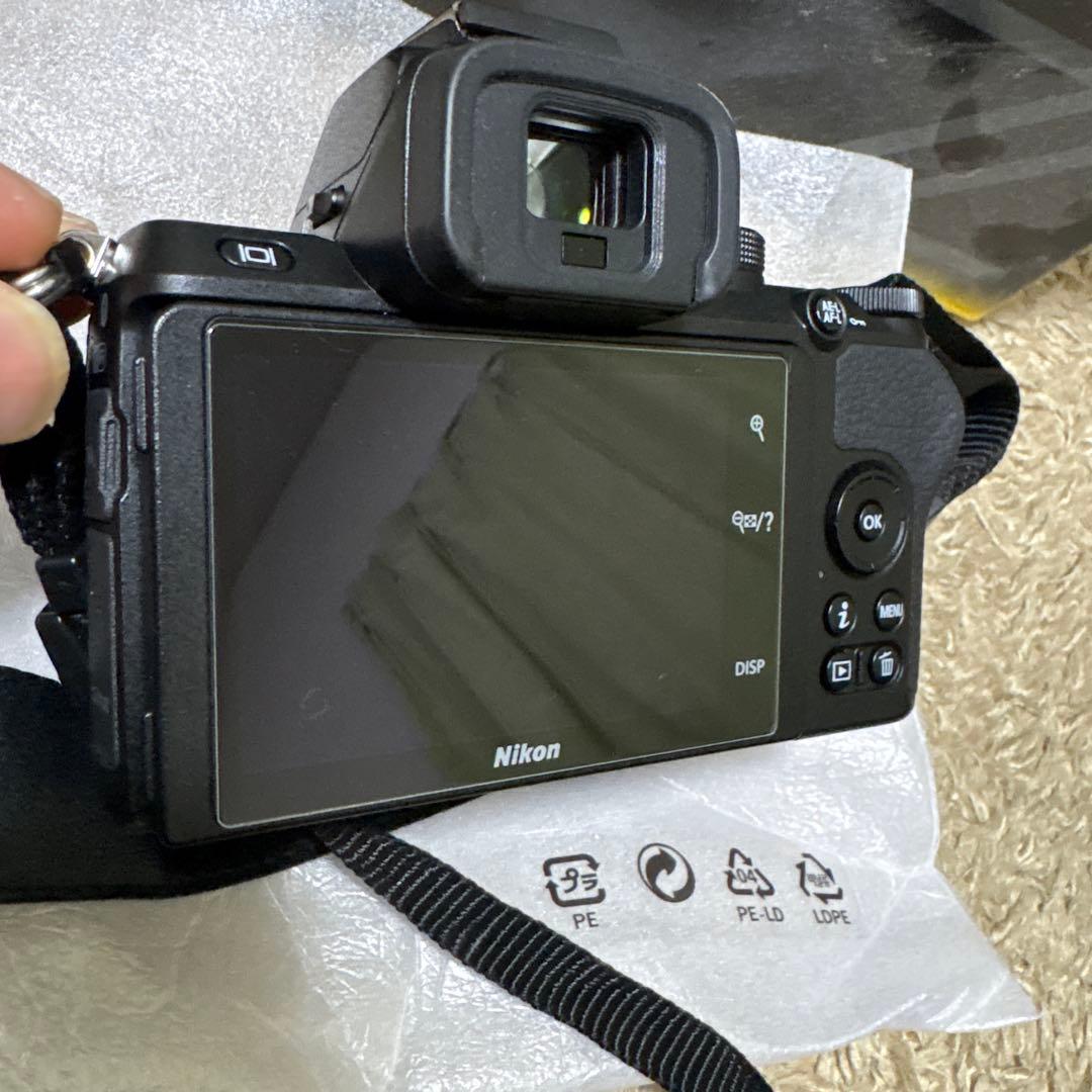 Nikon Z50 デジタル一眼レフカメラ 本体　美品