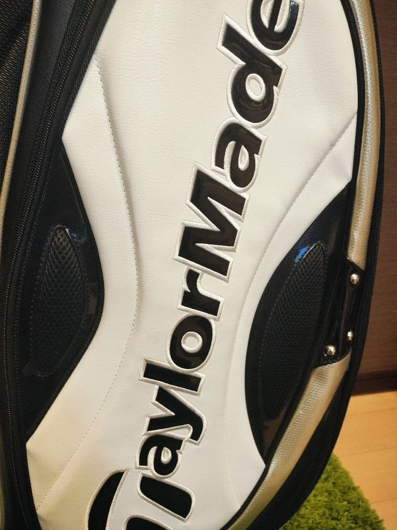 美品 テーラーメイド キャディバッグ