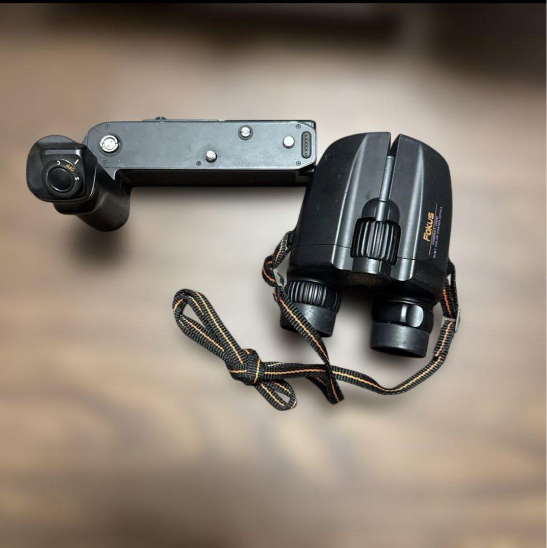 アルミ製カメラケース、カメラ、レンズ、その他装着品セット