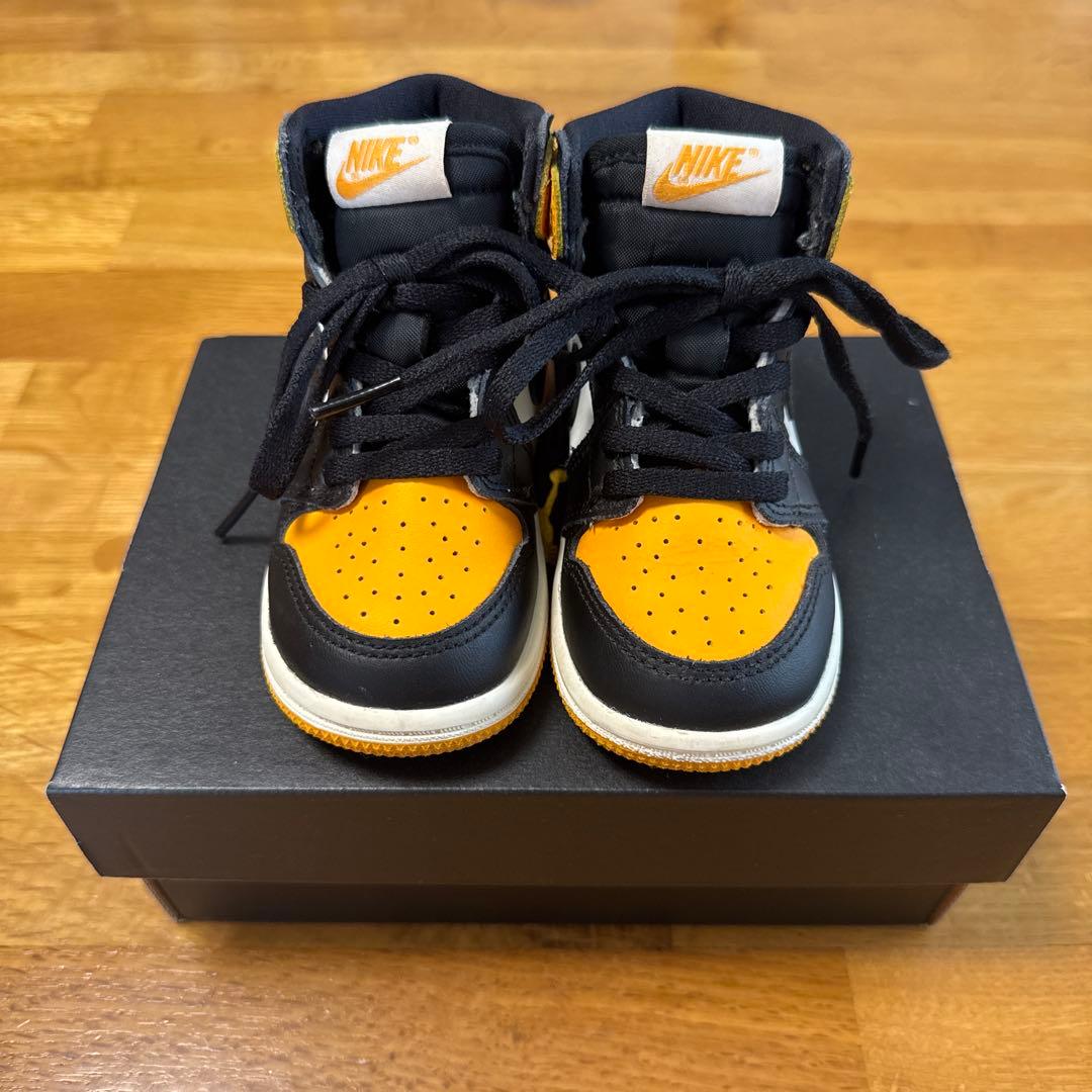 NIKE スニーカー オレンジ ブラック　ハロウィン