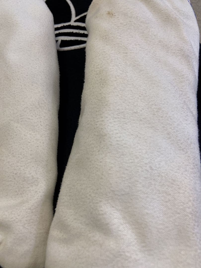 adidas スタジャン 中綿入り黒/白Ｌ