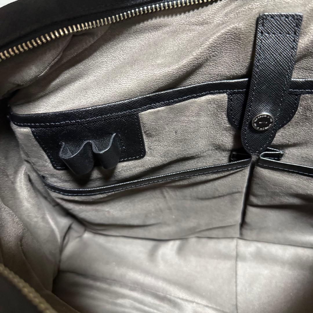 極美品✨ペッレモルビダ　キャピターノ　ビジネスバッグ　レザー　ブラック