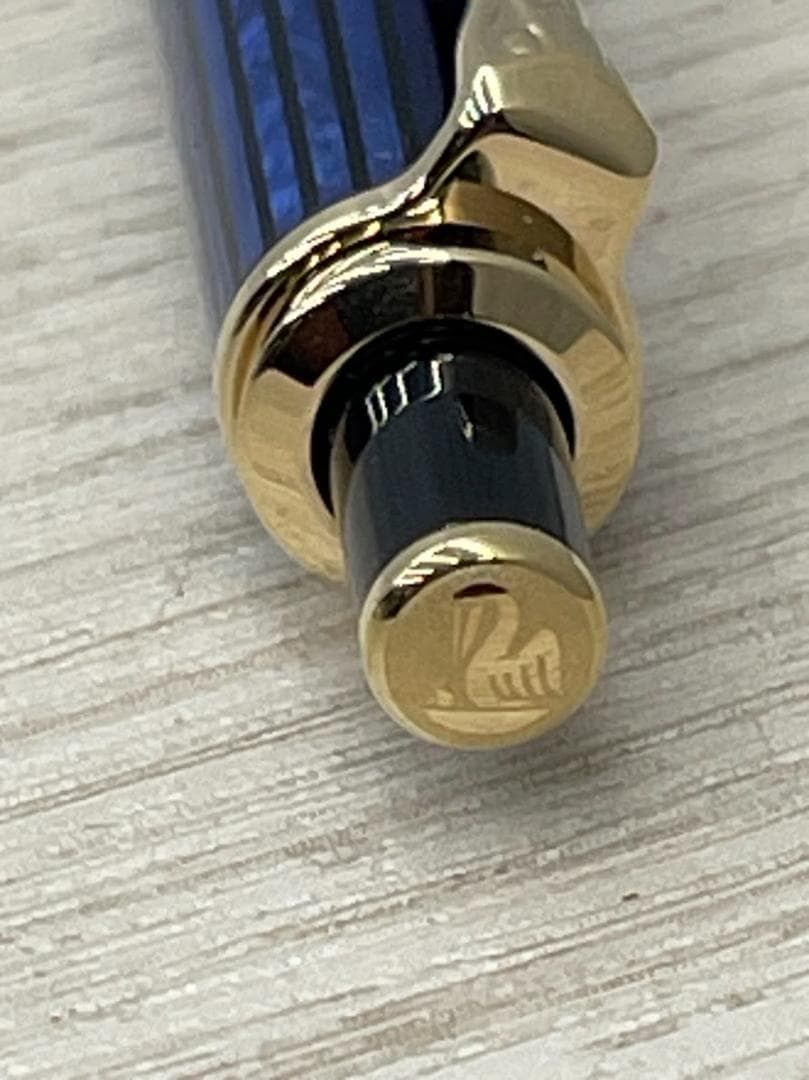 未使用 ペリカン ボールペン スーベレーン K400 青縞 ドイツ製