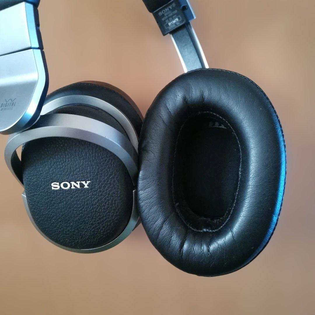 SONY デジタルサウンドヘッドフォンシステム MDR-HW700DS
