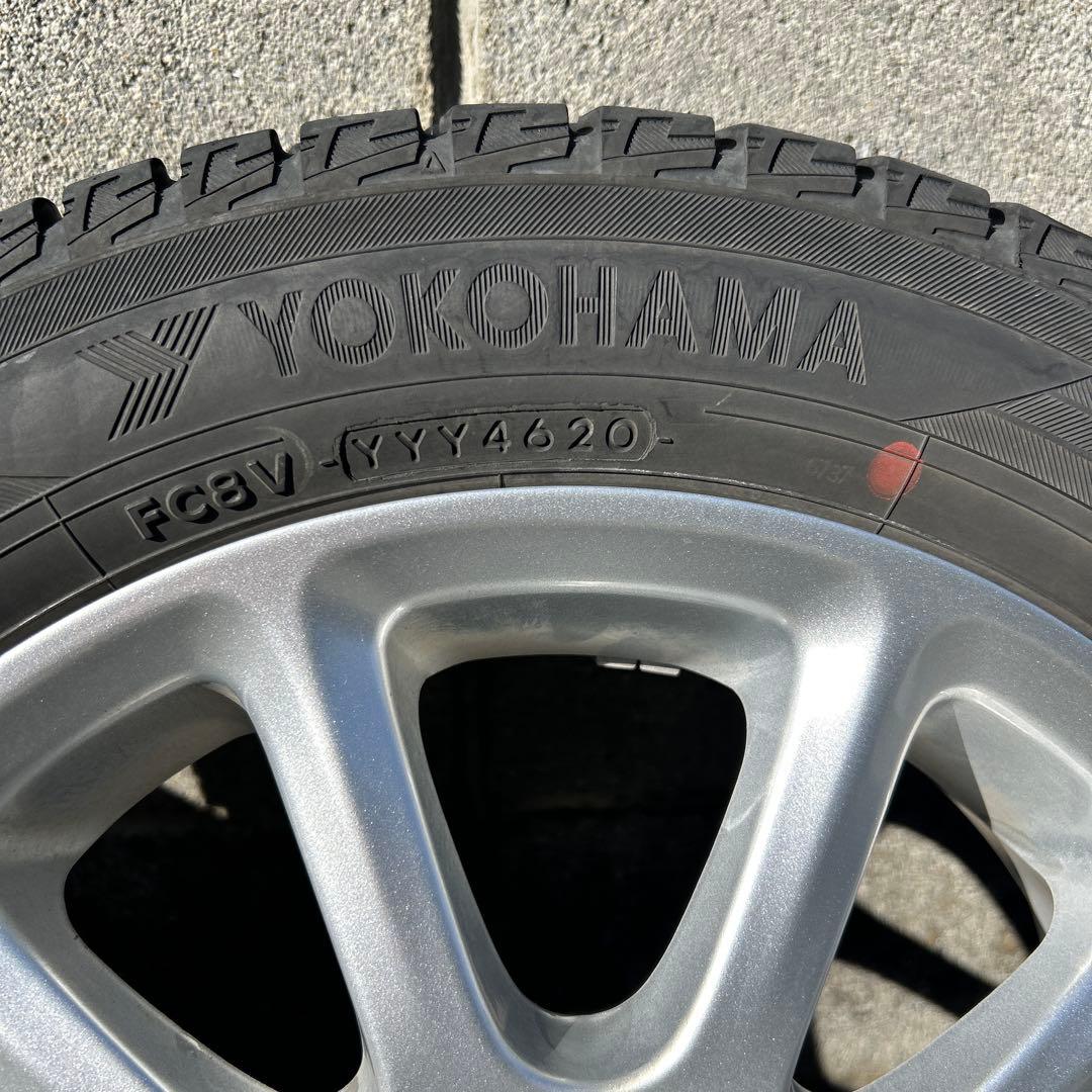 【ダイハツ純正品】アルミホイールと2020年製造スタッドレス４本セット②２本分