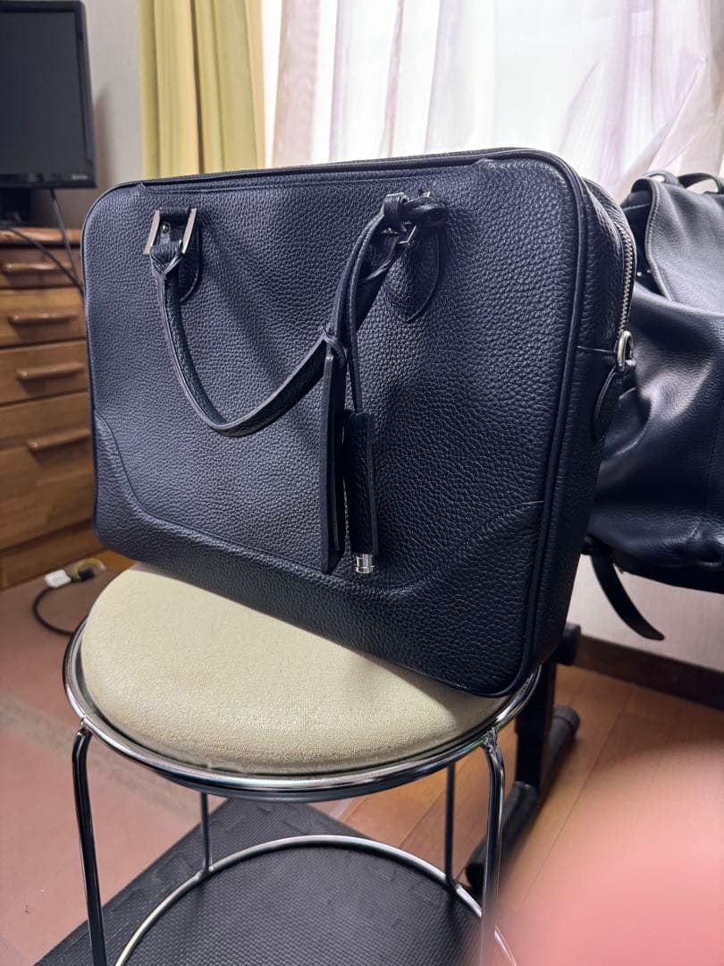 ペッレモルビダMB-049ネイビー